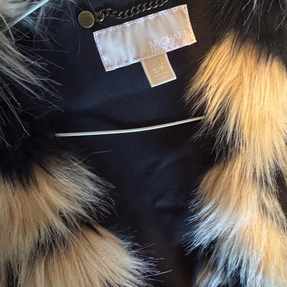 Michael Kors furry faux fur vest leopard cheetah animal print size S like new - Picture 7 of 9